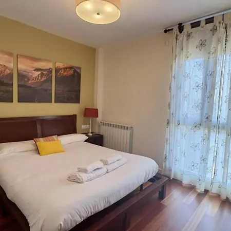 Apartment Apto Varellas L Vistas L Wifi L Amplio L Balcon Sabiñánigo